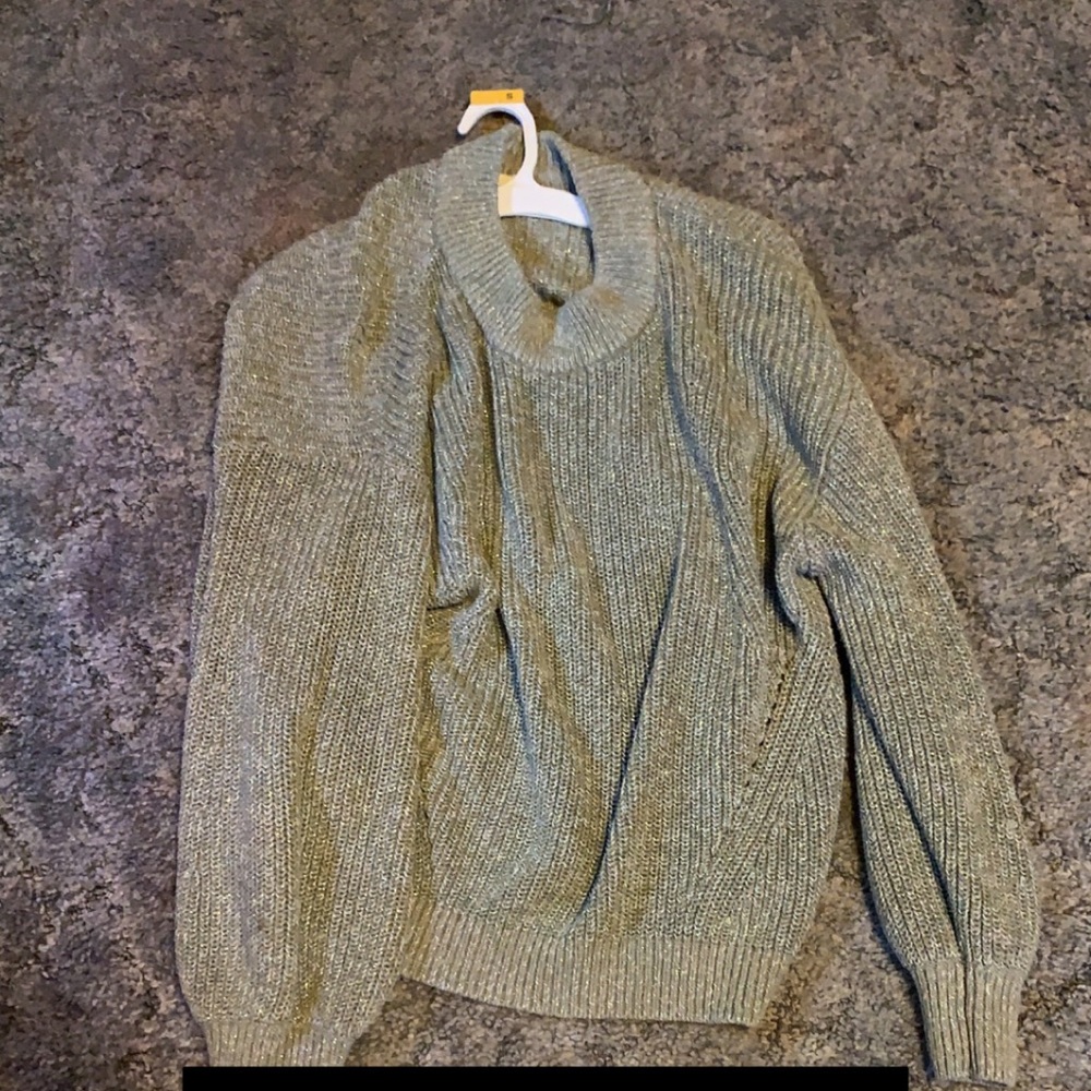 Xl sweater, fits more like a medium or large